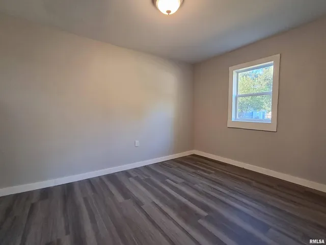 $170,000 | 108 Hillman Street, Washington, IL 61571