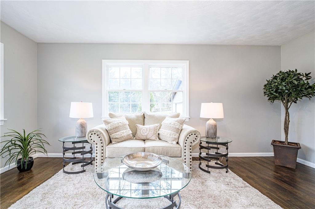 110 Crouse Road Greensburg, PA 15601 - Photo 4 of 25 Gallery Image 4