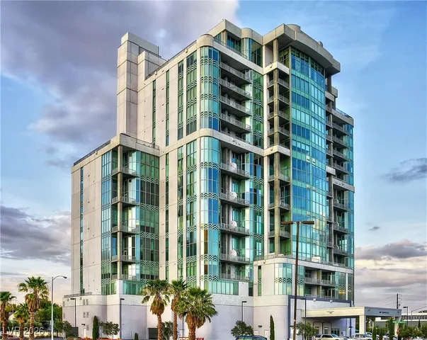 $4,250 | 360 East Desert Inn Road, Unit 403, Las Vegas, NV 89109