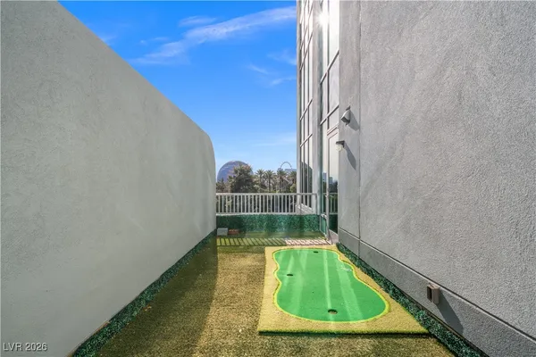 $4,250 | 360 East Desert Inn Road, Unit 403, Las Vegas, NV 89109