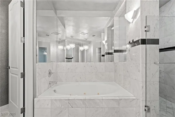 $4,250 | 360 East Desert Inn Road, Unit 403, Las Vegas, NV 89109