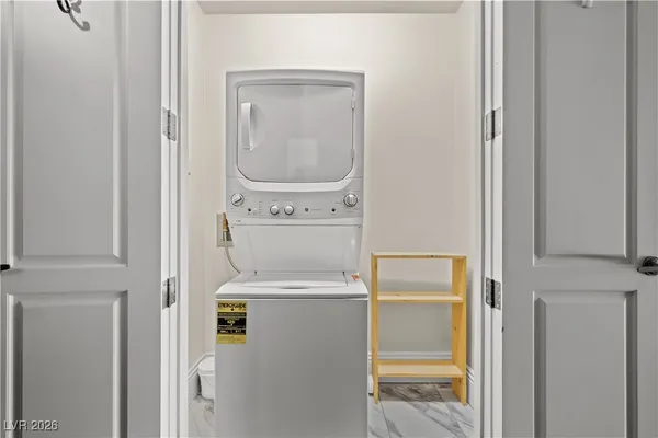 $4,250 | 360 East Desert Inn Road, Unit 403, Las Vegas, NV 89109