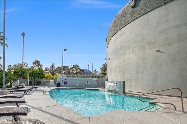 $4,250 | 360 East Desert Inn Road, Unit 403, Las Vegas, NV 89109