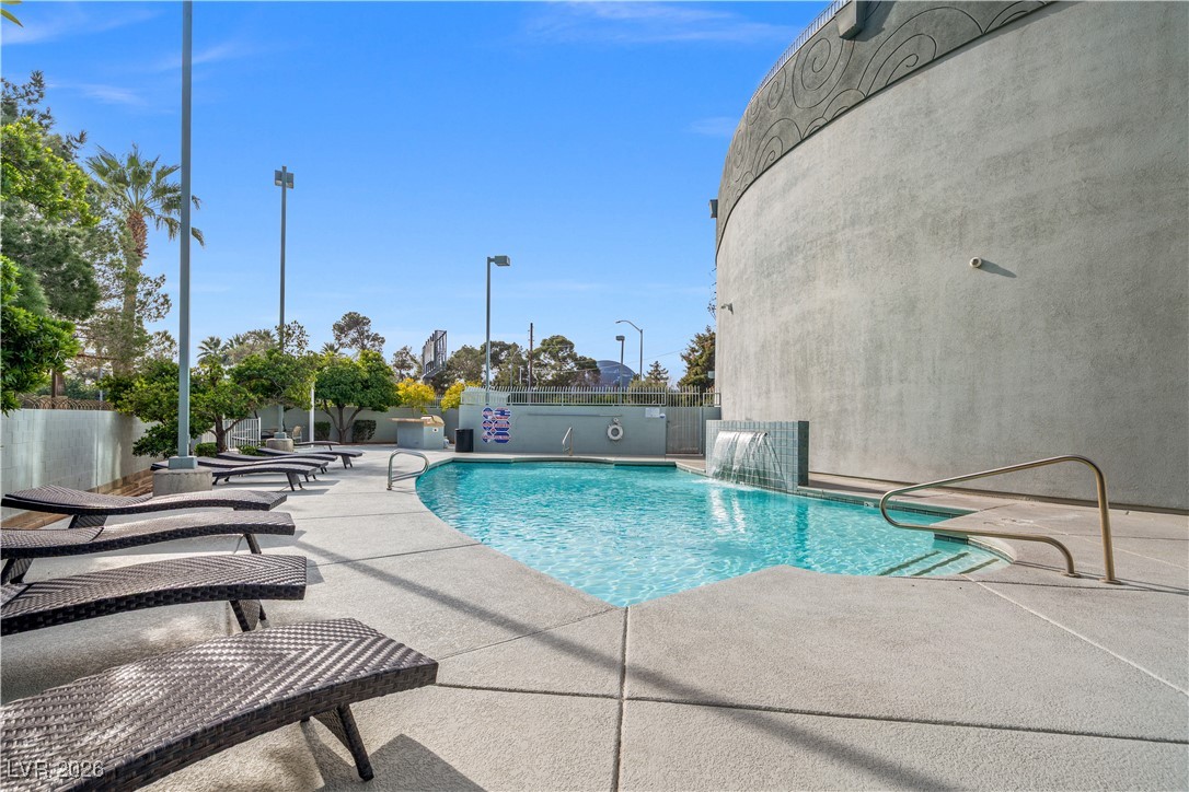 360 East Desert Inn Road, Unit 403 Las Vegas, NV 89109 - Photo 40 of 43
