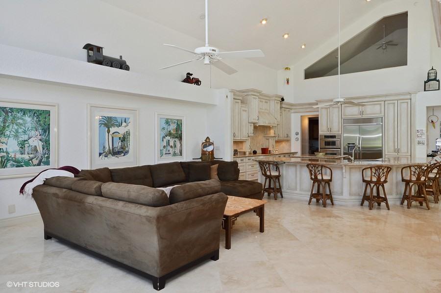 6010 Northwest 23rd Terrace Boca Raton, FL 33496 - Photo 10 of 32 6010NW23rdTer_vht_viewer_21