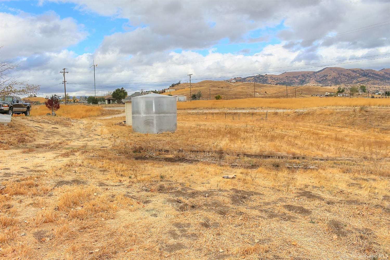23707 Clover Spring Road Tehachapi, CA 93561 - Photo 24 of 27 Gallery Image 24