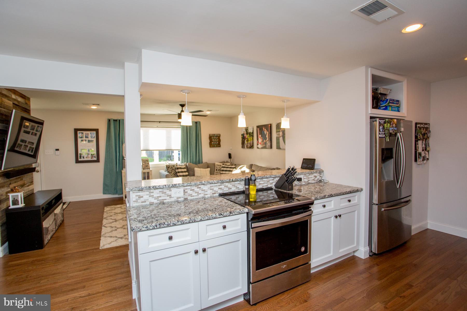 271 Parry Road Warminster, PA 18974 - Photo 13 of 32 Kitchen