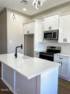 $165,500 | 810 North St Antoine Street, Lafayette, LA 70501