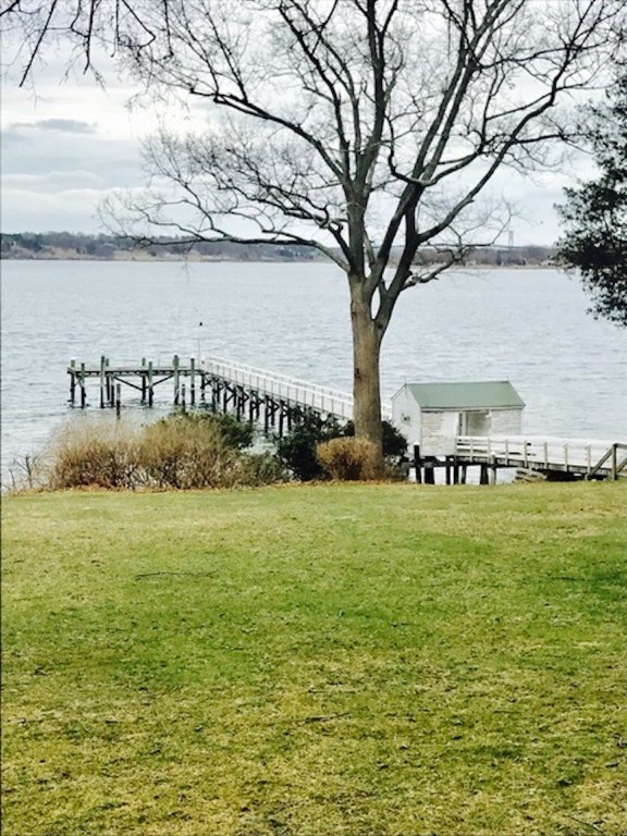 461 Poppasquash Road Bristol, RI 02809 - Photo 15 of 23 Gallery Image 15