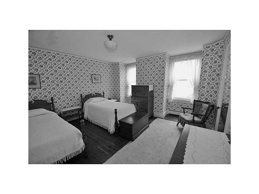 461 Poppasquash Road Bristol, RI 02809 - Photo 23 of 23 Gallery Image 23