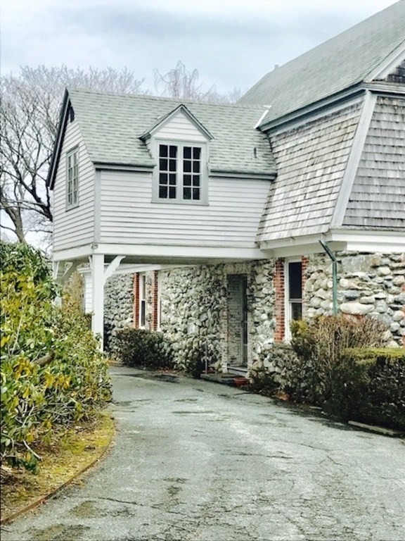 461 Poppasquash Road Bristol, RI 02809 - Photo 5 of 23 Gallery Image 5