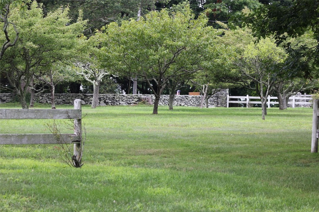 461 Poppasquash Road Bristol, RI 02809 - Photo 9 of 23 Gallery Image 9