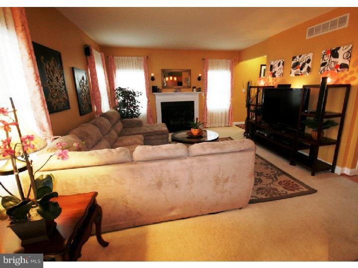 16 Bishop Pine Road Barto, PA 19504 - Photo 6 of 16 Family Room