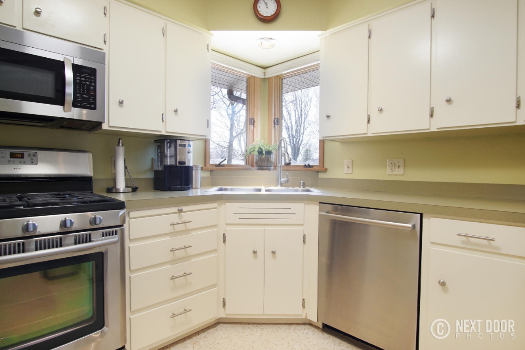 715 River Street Spring Lake, MI 49456 - Photo 24 of 44 DSC09244-1
