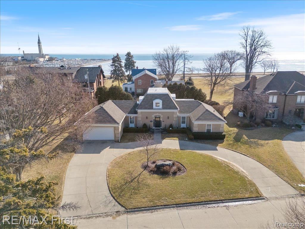 754 Shelden Road Grosse Pointe Shores, MI 48236 - Photo 4 of 44