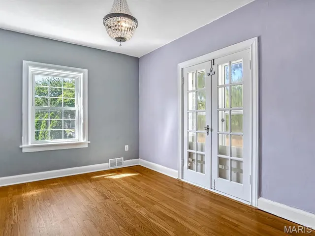 $369,000 | 919 East Monroe Street, Belleville, IL 62220