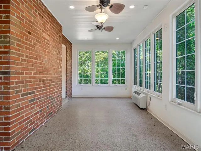 $369,000 | 919 East Monroe Street, Belleville, IL 62220