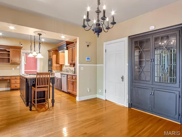 $369,000 | 919 East Monroe Street, Belleville, IL 62220