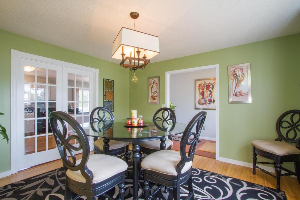 402 East Harper Ridge Drive Seneca, SC 29678 - Photo 5 of 28 Gallery Image 5