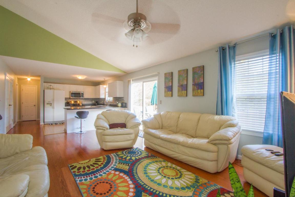 402 East Harper Ridge Drive Seneca, SC 29678 - Photo 10 of 28 Gallery Image 10