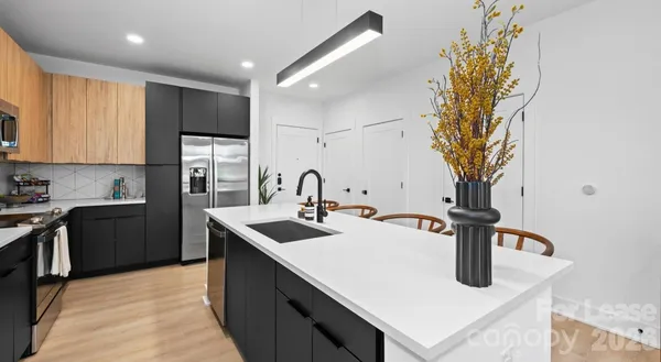 $2,272 | 4612 Gilead Street, Unit B5 2, Charlotte, NC 28217