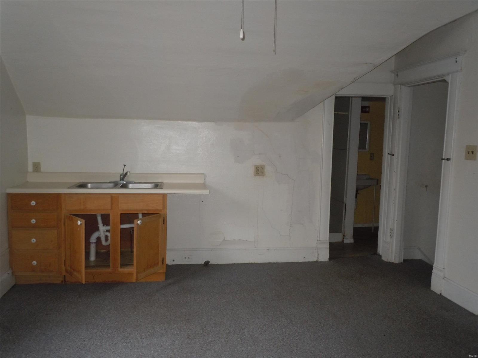 1001 Troy Road Edwardsville, IL 62025 - Photo 15 of 20 Gallery Image 15