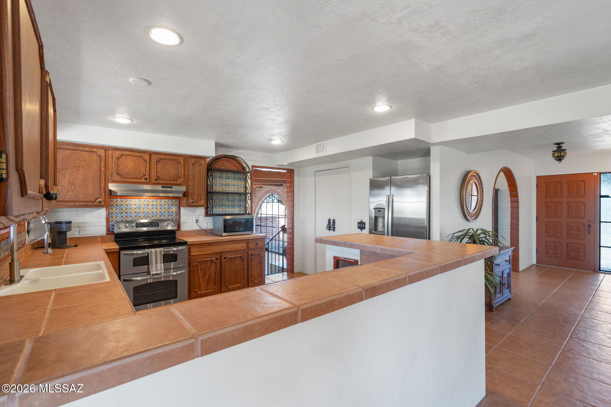 9151 North Riviera Drive Oro Valley, AZ 85704 - Photo 18 of 37