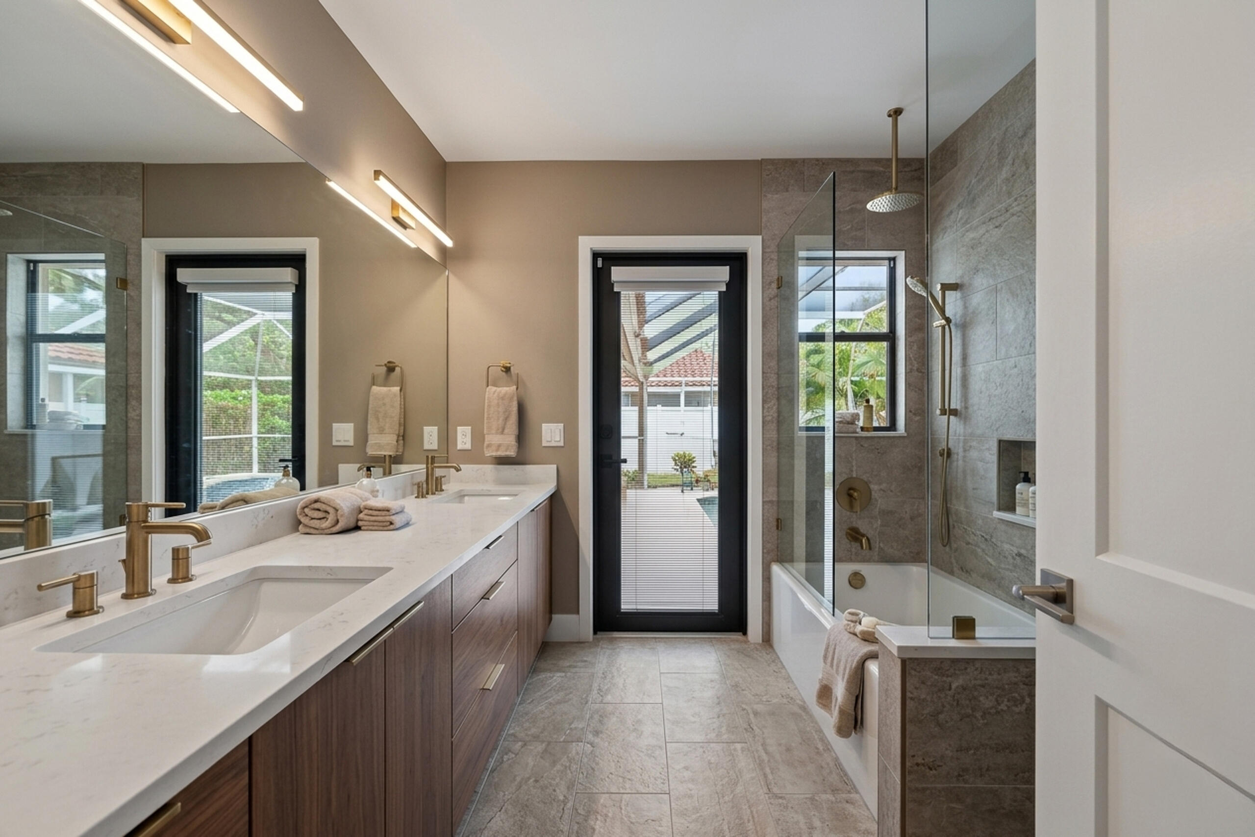 2825 Northwest 29th Drive Boca Raton, FL 33434 - Photo 42 of 56 059_Daniela_boca_ia