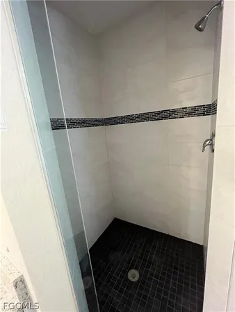 $2,600 | 4334 Southwest 9th Place, Cape Coral, FL 33914