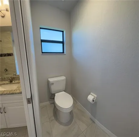 $2,600 | 4334 Southwest 9th Place, Cape Coral, FL 33914