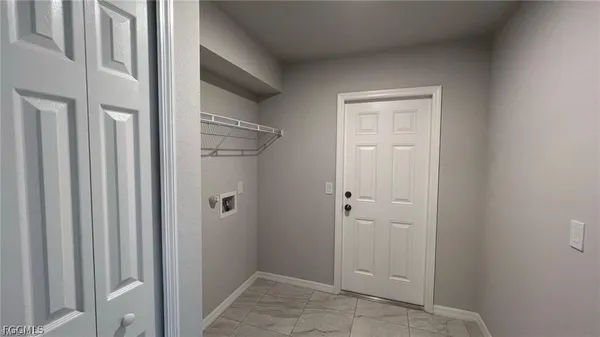 $2,600 | 4334 Southwest 9th Place, Cape Coral, FL 33914