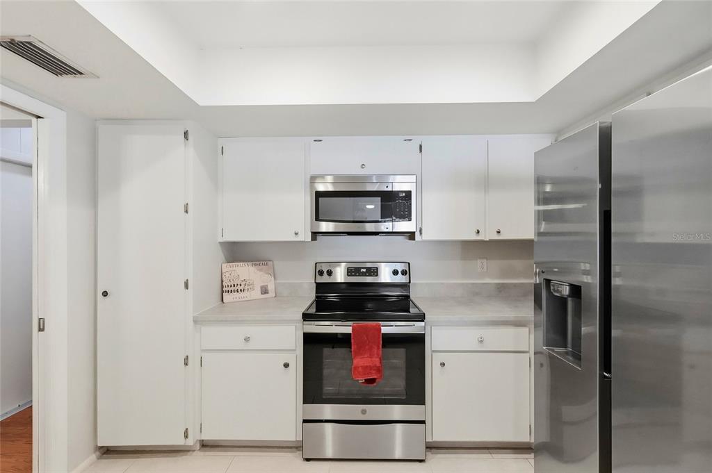 4214 Tee Road Sarasota, FL 34235 - Photo 27 of 93 Gallery Image 27