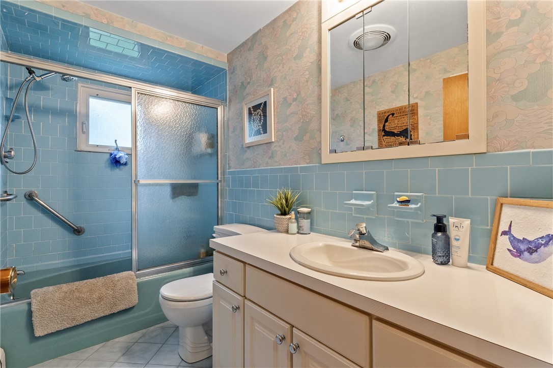 20 Scarborough Road Cumberland, RI 02864 - Photo 23 of 27