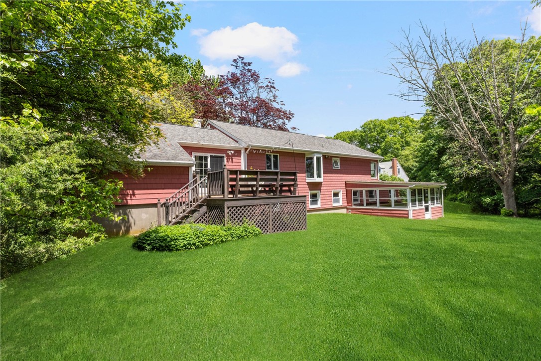 20 Scarborough Road Cumberland, RI 02864 - Photo 3 of 27