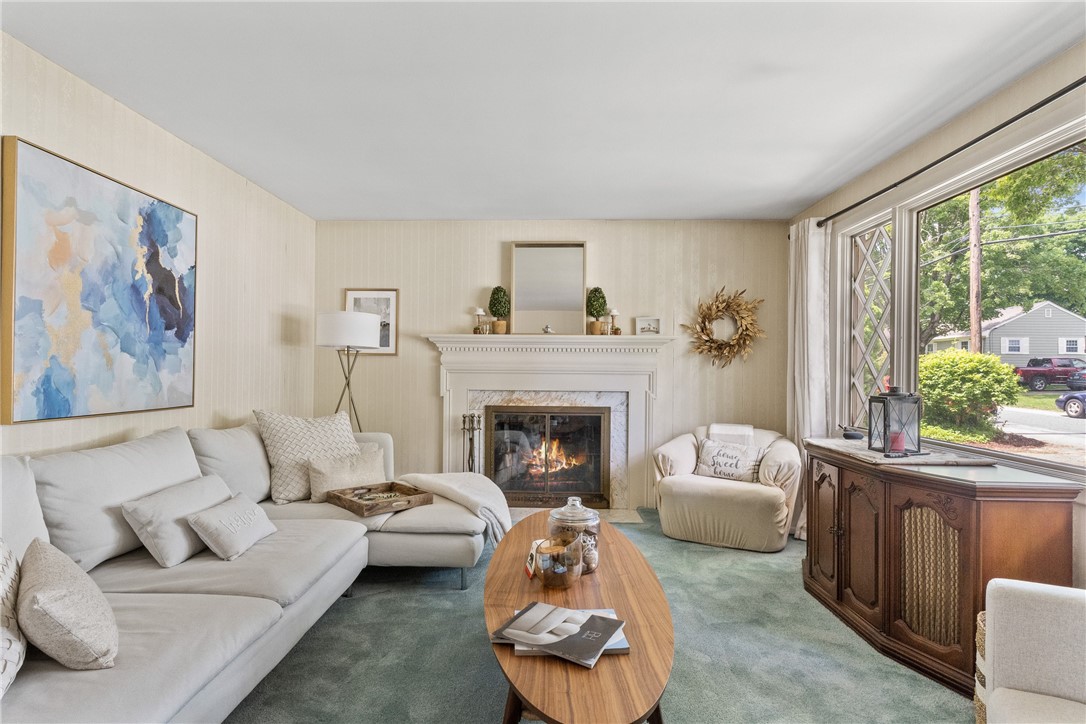 20 Scarborough Road Cumberland, RI 02864 - Photo 6 of 27