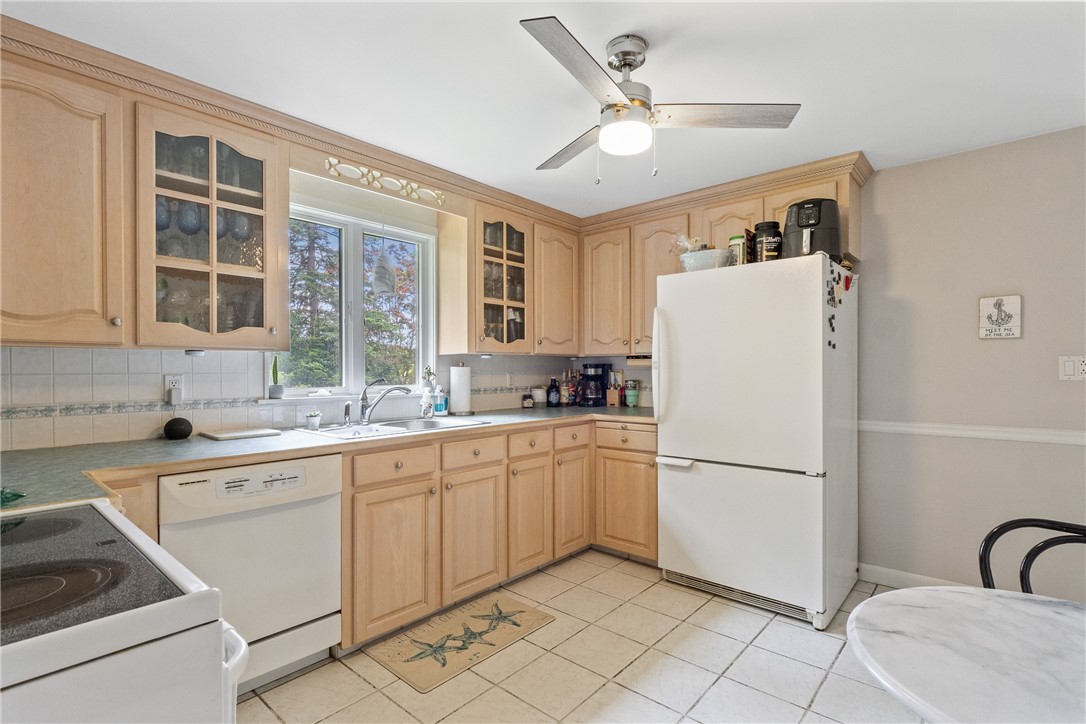 20 Scarborough Road Cumberland, RI 02864 - Photo 8 of 27