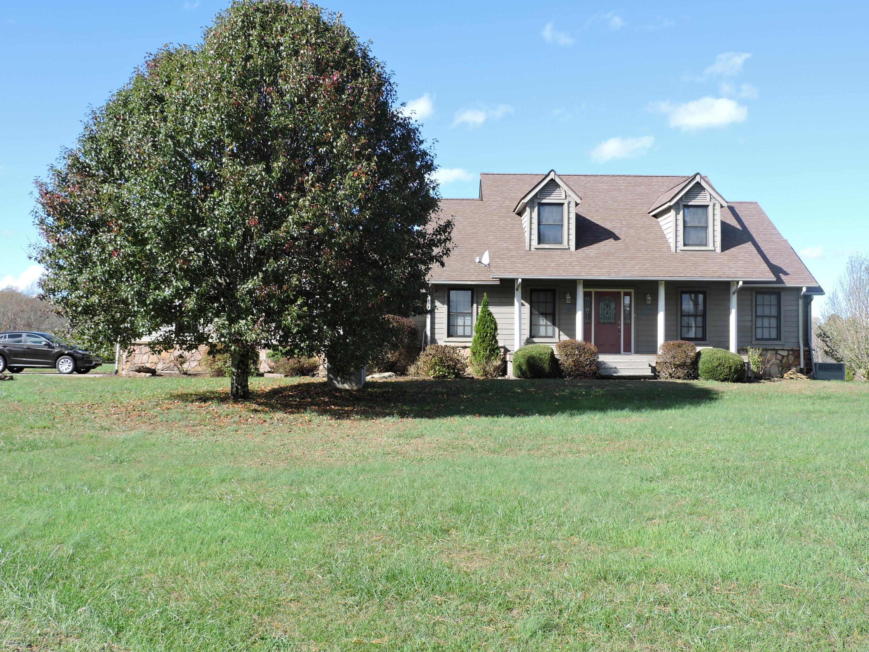 746 Rhea Road Crossville, TN 38555 - Photo 2 of 39 Front 2