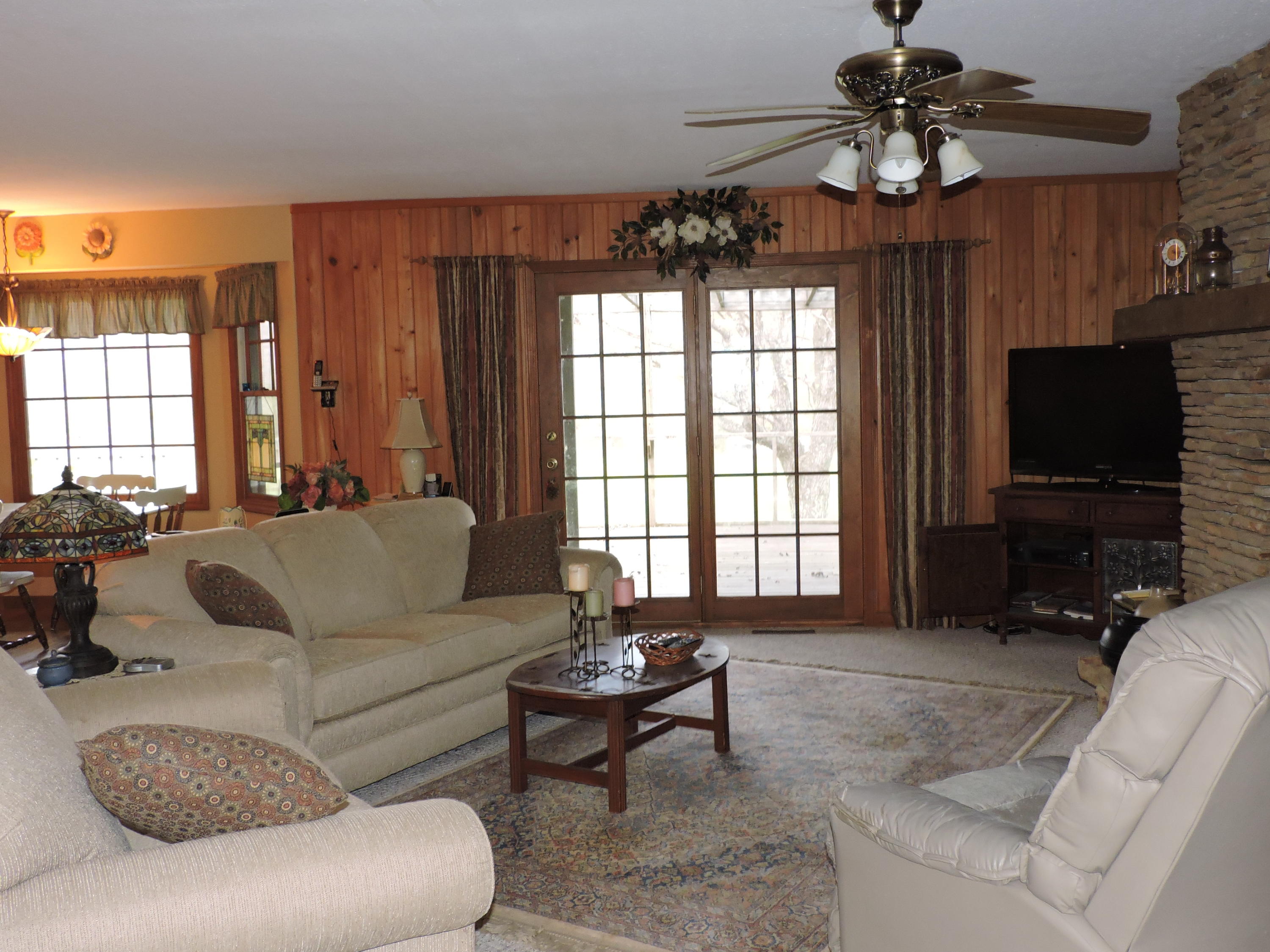 746 Rhea Road Crossville, TN 38555 - Photo 13 of 39 Living Area 2