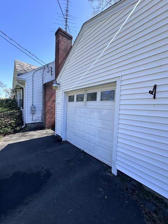 514 Dewey Street West Springfield, MA 01089 - Photo 3 of 13 a view of a backyard of the house