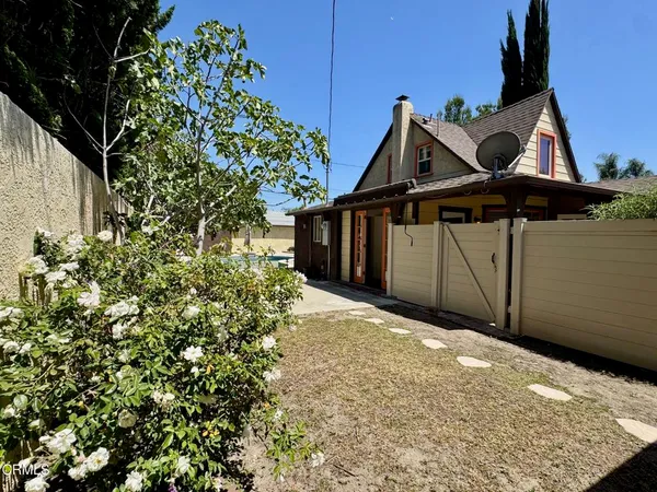 $4,395 | 316 South Sparks Street, Burbank, CA 91506