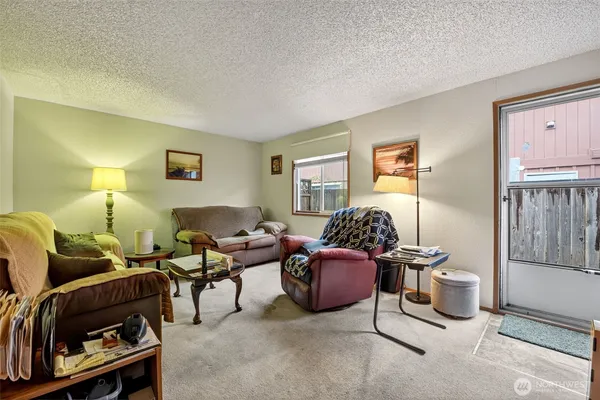 $245,000 | 1515 104th Street East, Tacoma, WA 98445