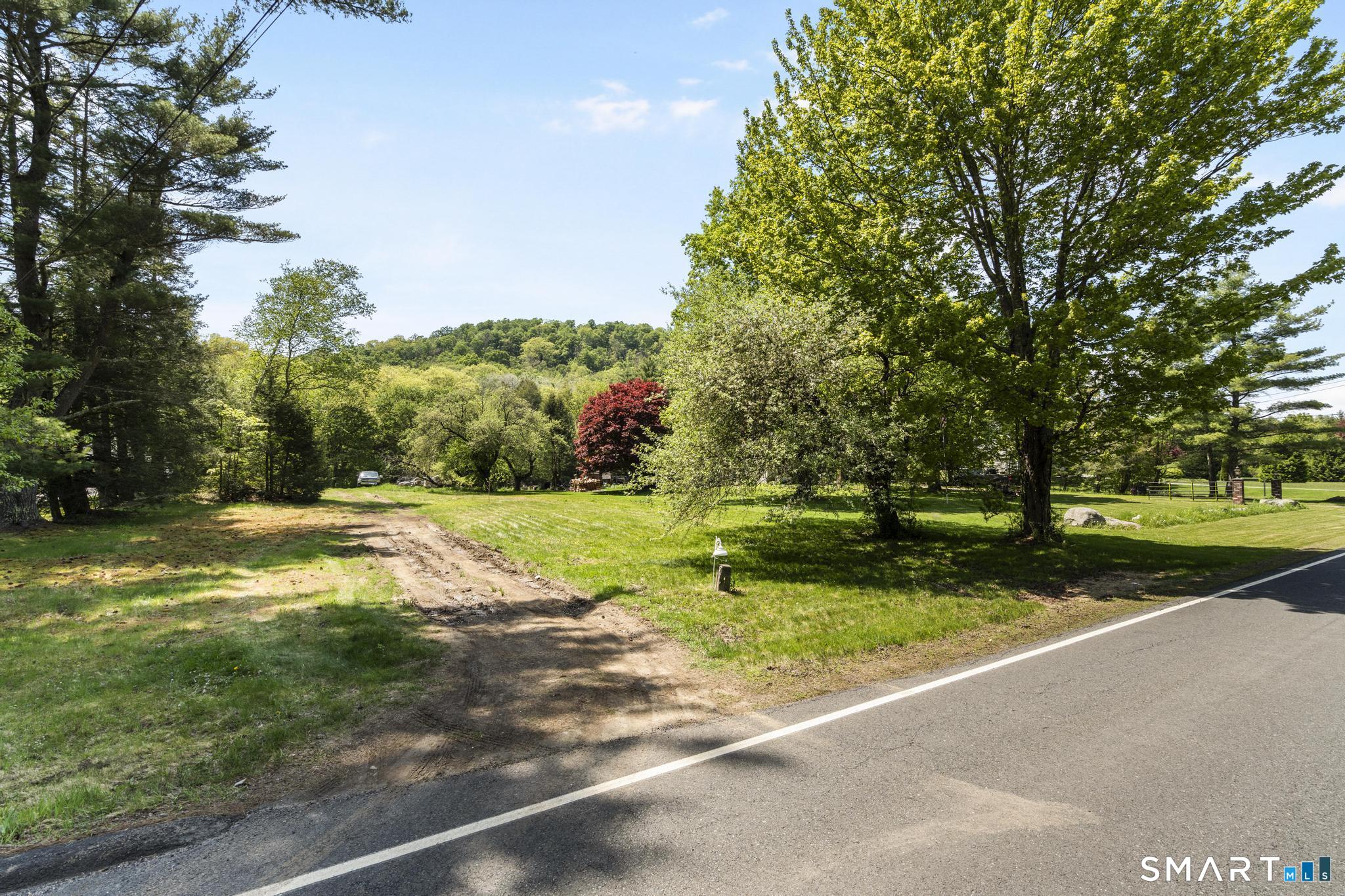 321 Colebrook Road Winchester, CT 06098 - Photo 3 of 39