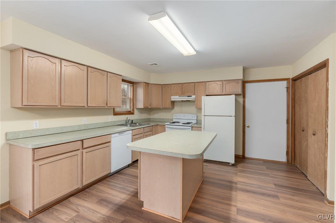 2180 Scarborough Way Bushkill, PA 18324 - Photo 20 of 30