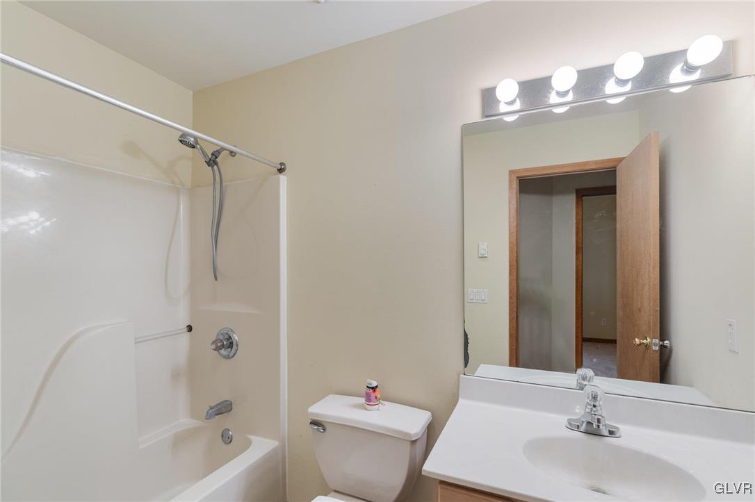 2180 Scarborough Way Bushkill, PA 18324 - Photo 30 of 30