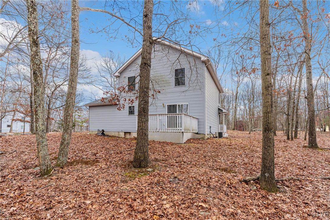 2180 Scarborough Way Bushkill, PA 18324 - Photo 6 of 30