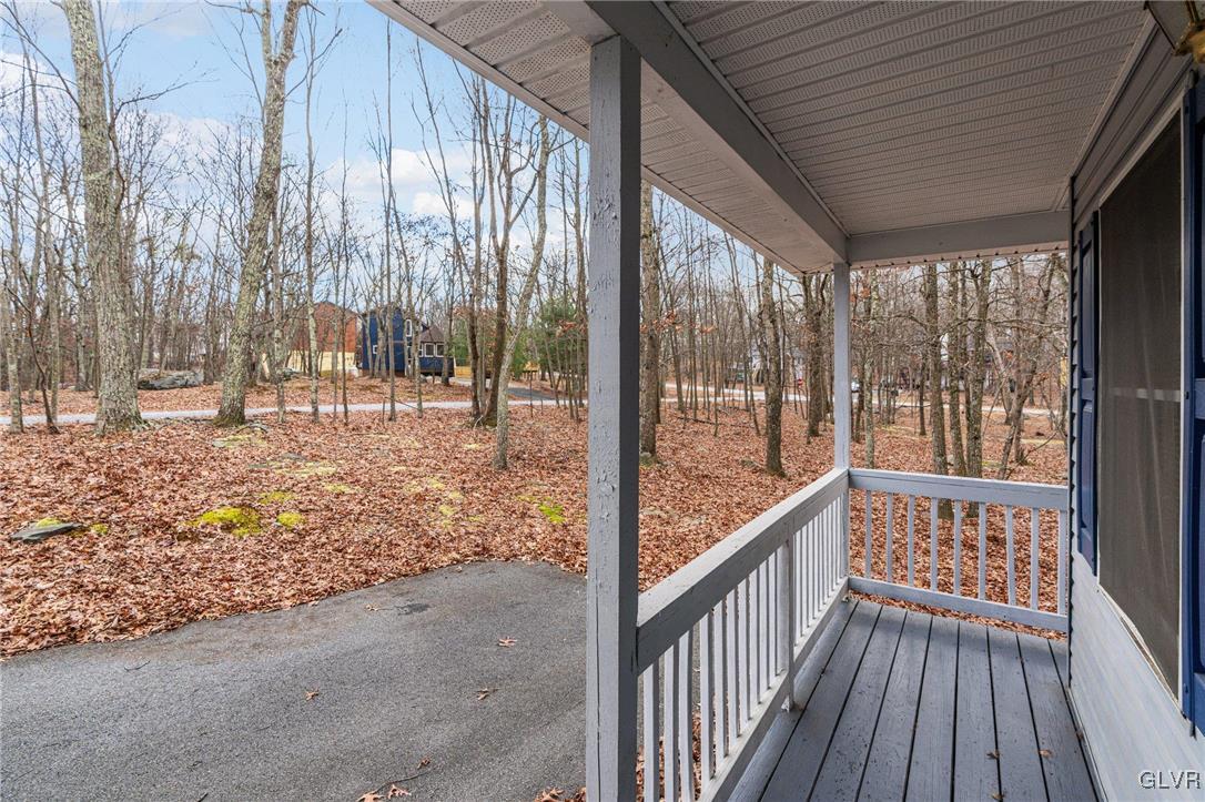 2180 Scarborough Way Bushkill, PA 18324 - Photo 8 of 30