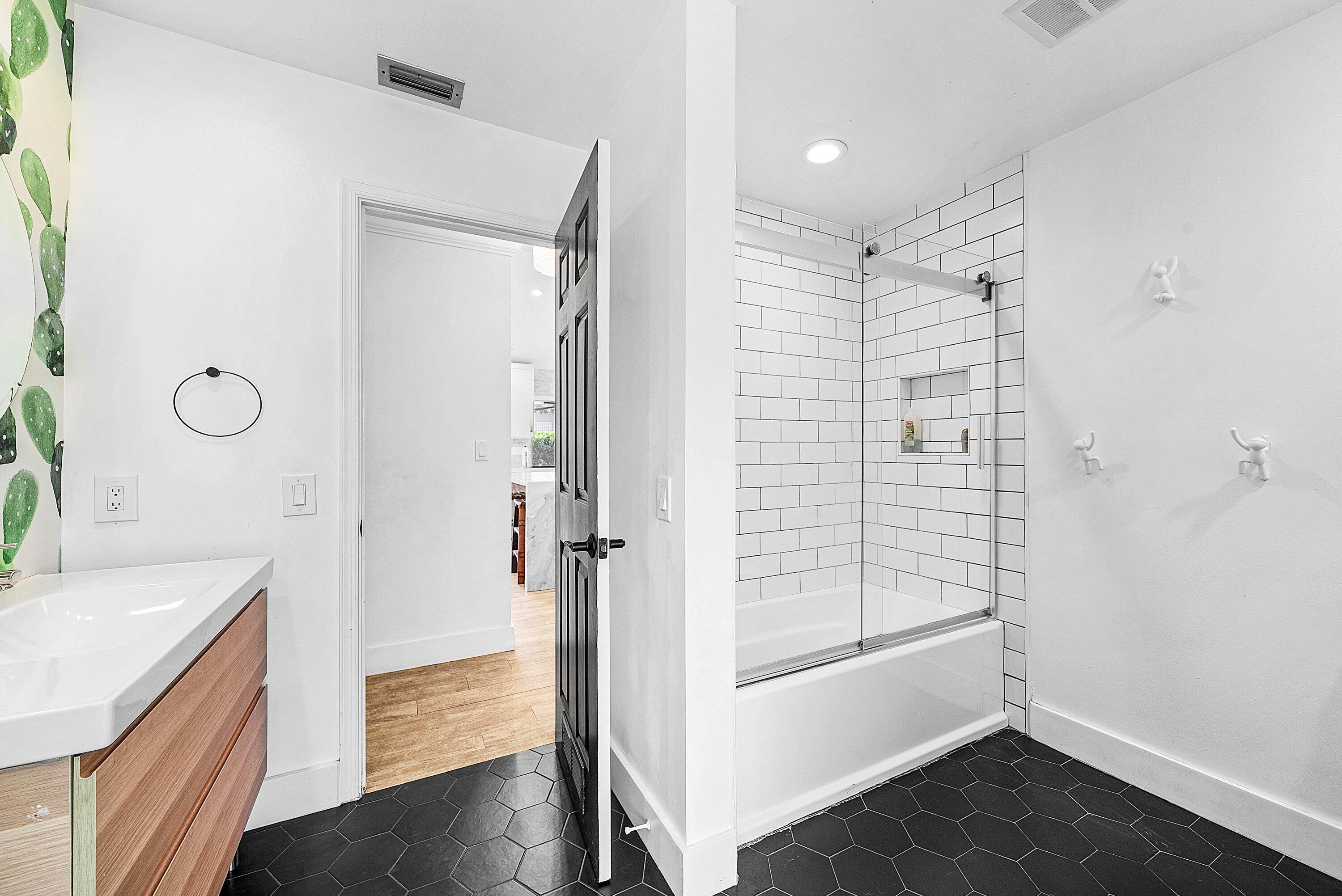 3614 Northwest 23rd Terrace Boca Raton, FL 33431 - Photo 27 of 47 028-3614Northwest23rdTerrace-BocaRaton-F