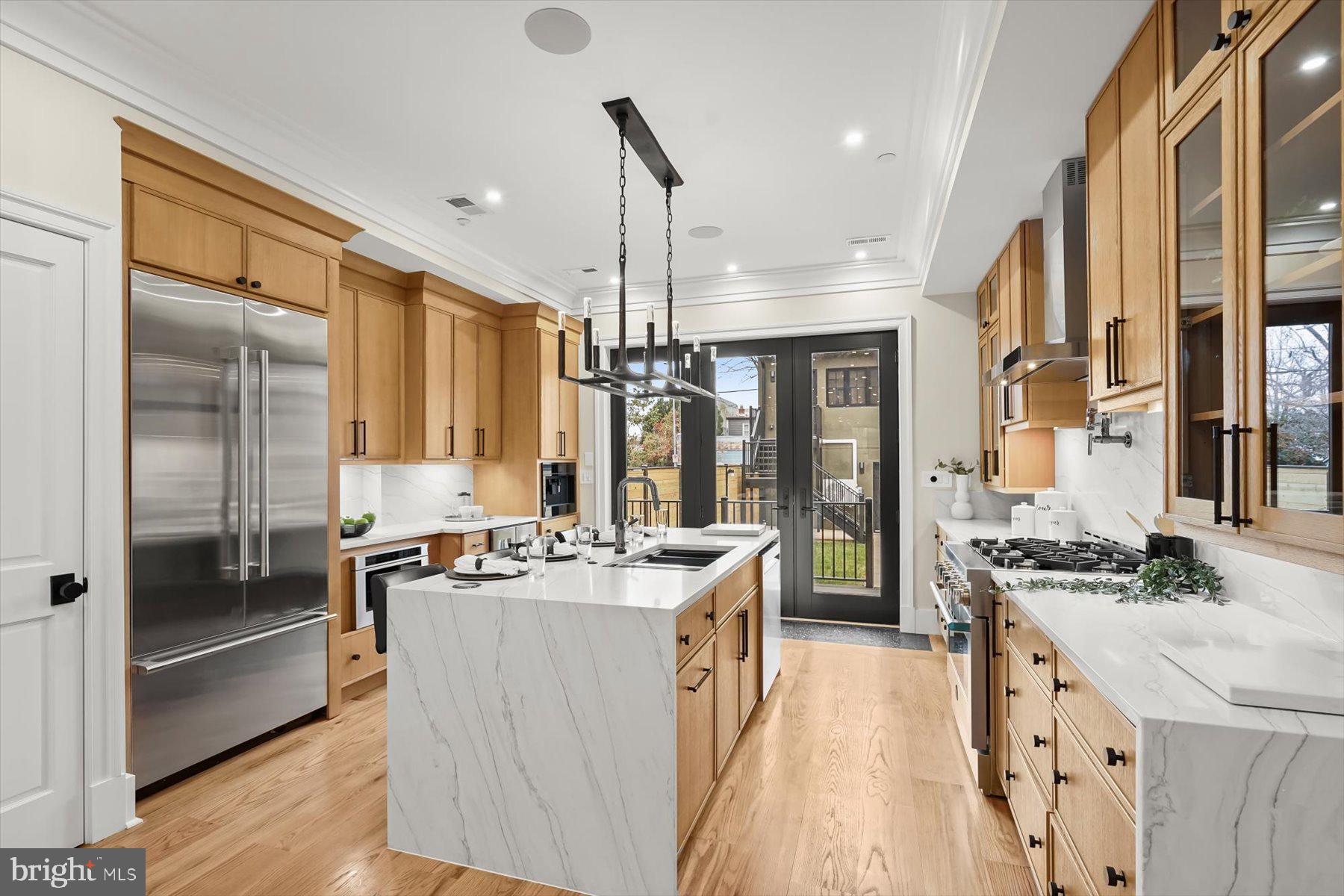 235 12th Street Southeast Washington, DC 20003 - Photo 5 of 32