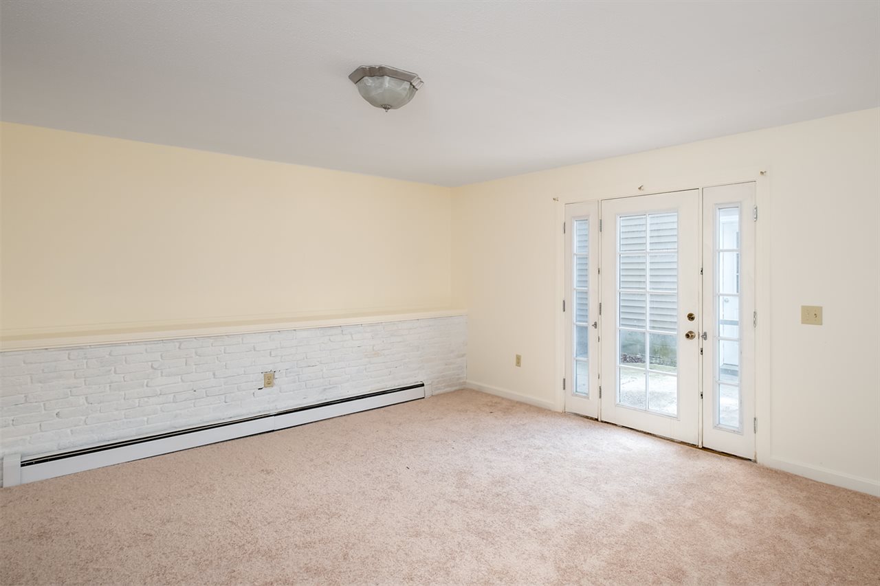 25 Exeter Road Newmarket, NH 03857 - Photo 24 of 30