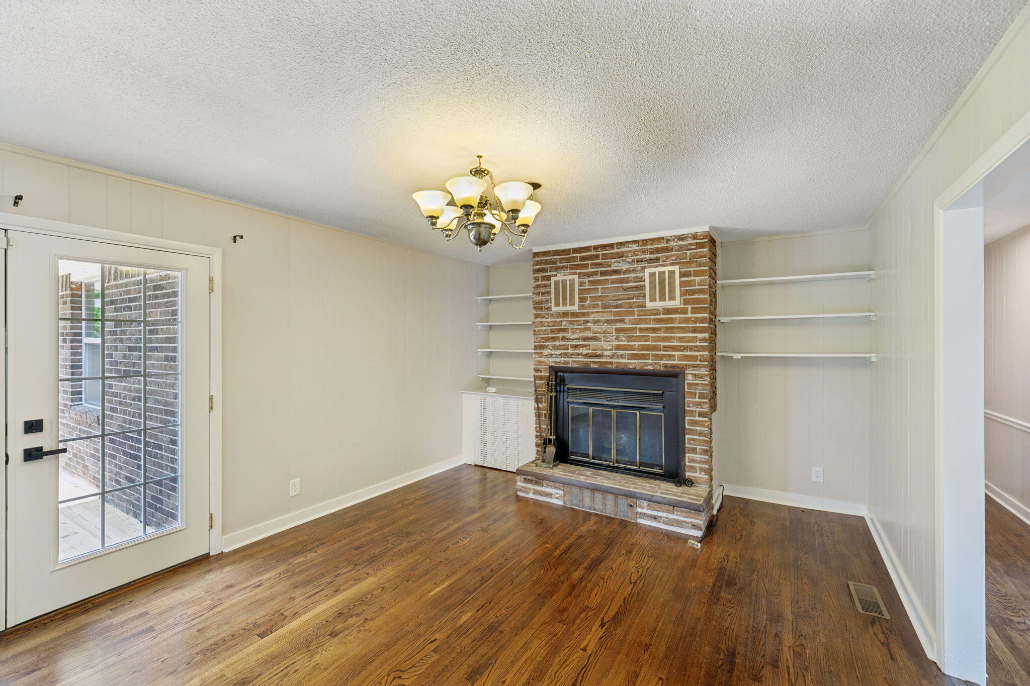 6611 Vaden Drive Chattanooga, TN 37421 - Photo 7 of 26 12-web-or-mls-6611 Vaden Dr - 012